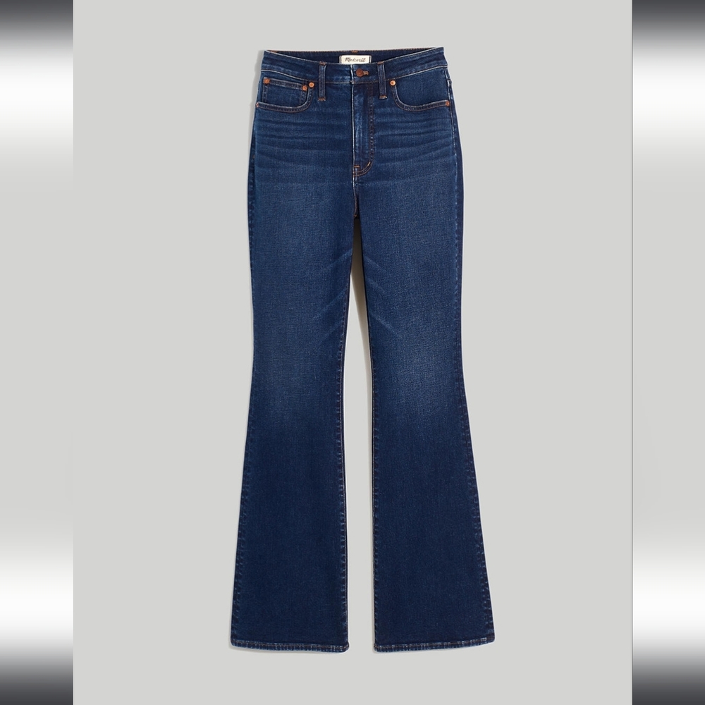 Curvy skinny flare jeans